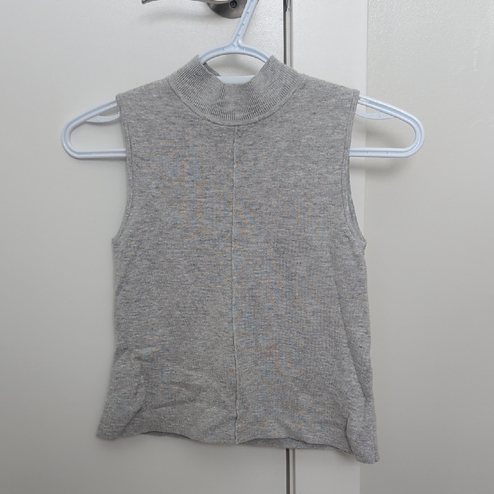 Banana Republic Light Gray Ribbed Mock Neck Tank